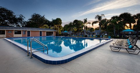 Sparkling Swimming Pool at the Reserves of Melbourne Apartment Homes in Melbourne, FL